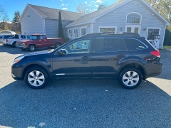 Used 2012  Subaru Outback 4d SUV i Premium CVT at Headlight Motor Group near Lewiston, ME