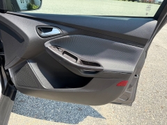 Used 2013  Ford Focus 4d Hatchback SE at Headlight Motor Group near Lewiston&comma; ME
