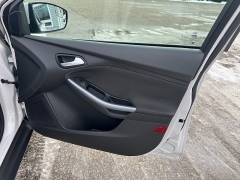 Used 2014  Ford Focus 4d Sedan Titanium at Headlight Motor Group near Lewiston&comma; ME