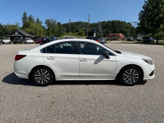 Used 2018  Subaru Legacy 4d Sedan 2&period;5i at Headlight Motor Group near Lewiston&comma; ME