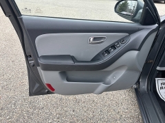 Used 2009  Hyundai Elantra 4d Sedan GLS Auto at Headlight Motor Group near Lewiston&comma; ME