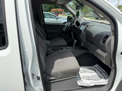 Used 2019  Nissan Frontier 4WD Crew Cab SV Auto at Headlight Motor Group near Lewiston&comma; ME