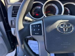 Used 2012  Toyota Tacoma 4WD Double Cab Short Bed Auto at Headlight Motor Group near Lewiston&comma; ME