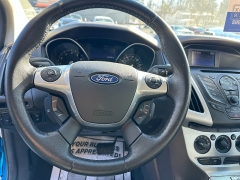 Used 2012  Ford Focus 4d Hatchback SE at Headlight Motor Group near Lewiston&comma; ME