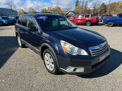Used 2012  Subaru Outback 4d SUV i Premium CVT at Headlight Motor Group near Lewiston, ME