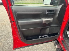 Used 2013  Toyota Tundra 4WD CrewMax 5&period;7L at Headlight Motor Group near Lewiston&comma; ME