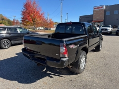 Used 2012  Toyota Tacoma 4WD Double Cab Short Bed Auto at Headlight Motor Group near Lewiston&comma; ME