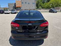Used 2018  Ford Focus 4d Sedan Titanium at Headlight Motor Group near Lewiston&comma; ME