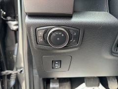 Used 2017  Ford F-150 4WD SuperCrew XLT 5 1&sol;2 at Headlight Motor Group near Lewiston&comma; ME
