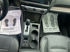 Used 2017  Subaru Outback 4d SUV 2&period;5i Limited at Headlight Motor Group near Lewiston&comma; ME