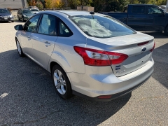 Used 2014  Ford Focus 4d Sedan SE at Headlight Motor Group near Lewiston&comma; ME