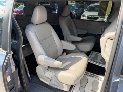 Used 2017  Toyota Sienna 4d Wagon XLE Premium AWD at Headlight Motor Group near Lewiston&comma; ME
