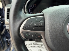 Used 2021  Jeep Grand Cherokee Limited 4x4 at Headlight Motor Group near Lewiston&comma; ME