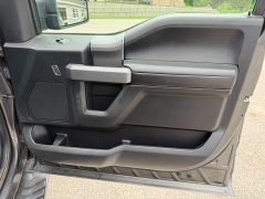 Used 2017  Ford F-150 4WD SuperCrew XLT 5 1&sol;2 at Headlight Motor Group near Lewiston&comma; ME