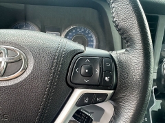 Used 2018 Toyota Sienna 4d Wagon XLE AWD at Headlight Motor Group near Lewiston, ME