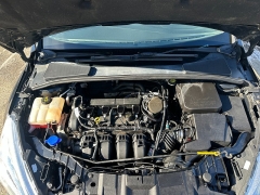 Used 2015  Ford Focus 4d Hatchback SE at Headlight Motor Group near Lewiston&comma; ME