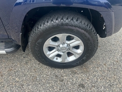 Used 2016 Toyota 4Runner 4d SUV 4WD SR5 Premium at Headlight Motor Group near Lewiston, ME