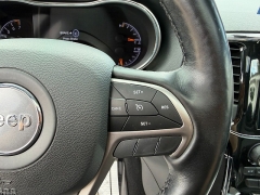 Used 2021  Jeep Grand Cherokee Limited 4x4 at Headlight Motor Group near Lewiston&comma; ME
