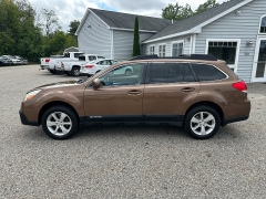 Used 2013 Subaru Outback 4d SUV i Premium CVT at Headlight Motor Group near Lewiston, ME