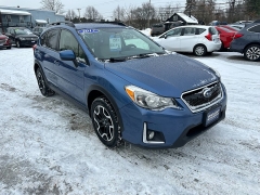 Used 2017  Subaru Crosstrek 4d SUV Premium CVT at Headlight Motor Group near Lewiston&comma; ME