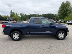 Used 2011  Toyota Tundra 4WD Double Cab 5&period;7L at Headlight Motor Group near Lewiston&comma; ME