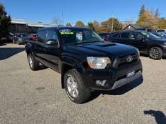 Used 2012  Toyota Tacoma 4WD Double Cab Short Bed Auto at Headlight Motor Group near Lewiston&comma; ME
