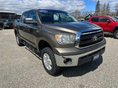 Used 2013  Toyota Tundra 4WD CrewMax 5&period;7L at Headlight Motor Group near Lewiston&comma; ME