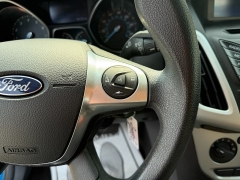 Used 2014  Ford Focus 4d Sedan SE at Headlight Motor Group near Lewiston&comma; ME
