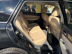 Used 2016  Subaru Outback 4d SUV i Limited at Headlight Motor Group near Lewiston&comma; ME