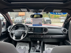 Used 2017  Toyota Tacoma 4WD Double Cab TRD Off-Road Auto at Headlight Motor Group near Lewiston, ME