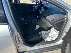 Used 2018  Ford Focus 4d Hatchback SE at Headlight Motor Group near Lewiston&comma; ME