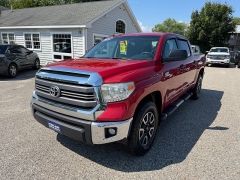Used 2014  Toyota Tundra 4WD CrewMax SR5 5&period;7L at Headlight Motor Group near Lewiston&comma; ME