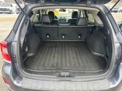 Used 2017  Subaru Outback 4d SUV 2&period;5i Limited at Headlight Motor Group near Lewiston&comma; ME