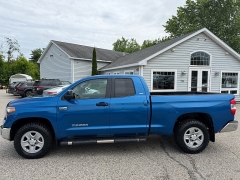 Used 2018  Toyota Tundra 4WD Double Cab SR5 5&period;7L at Headlight Motor Group near Lewiston&comma; ME