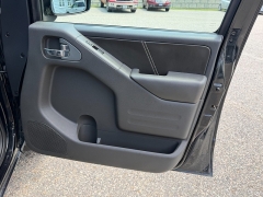 Used 2016  Nissan Frontier 4WD Crew Cab PRO-4X Auto at Headlight Motor Group near Lewiston&comma; ME