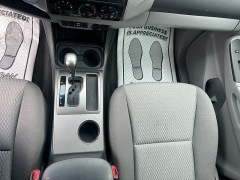 Used 2013  Toyota Tacoma 4WD Access Cab Auto at Headlight Motor Group near Lewiston&comma; ME