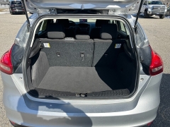 Used 2018  Ford Focus 4d Hatchback SE at Headlight Motor Group near Lewiston&comma; ME