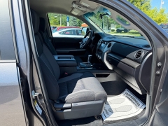Used 2014  Toyota Tundra 4WD Double Cab SR5 5&period;7L at Headlight Motor Group near Lewiston&comma; ME