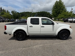 Used 2019  Nissan Frontier 4WD Crew Cab SV Auto at Headlight Motor Group near Lewiston&comma; ME