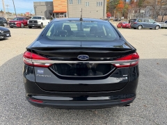 Used 2018  Ford Fusion Hybrid 4d Sedan SE at Headlight Motor Group near Lewiston&comma; ME