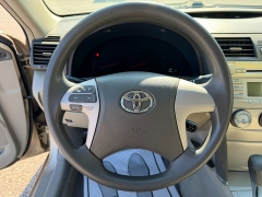 Used 2011  Toyota Camry 4d Sedan Auto at Headlight Motor Group near Lewiston&comma; ME