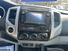 Used 2015  Toyota Tacoma 4WD Double Cab Long Bed at Headlight Motor Group near Lewiston&comma; ME