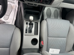 Used 2013  Toyota Tacoma 4WD Double Cab Short Bed Auto at Headlight Motor Group near Lewiston&comma; ME