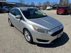 Used 2018  Ford Focus 4d Hatchback SE at Headlight Motor Group near Lewiston&comma; ME