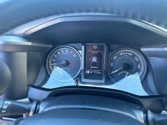 Used 2017  Toyota Tacoma 4WD Double Cab TRD Off-Road Auto at Headlight Motor Group near Lewiston&comma; ME