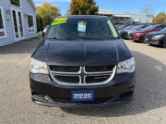 Used 2019  Dodge Grand Caravan 4d Wagon SE at Headlight Motor Group near Lewiston&comma; ME
