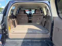 Used 2017  Lexus GX GX 460 4WD at Headlight Motor Group near Lewiston&comma; ME