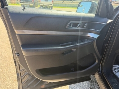 Used 2018  Ford Explorer 4d SUV 4WD XLT Ecoboost at Headlight Motor Group near Lewiston&comma; ME