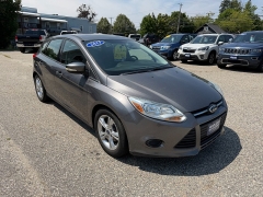 Used 2013  Ford Focus 4d Hatchback SE at Headlight Motor Group near Lewiston&comma; ME