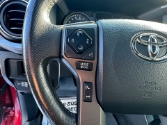 Used 2017  Toyota Tacoma 4WD Double Cab TRD Off-Road Auto at Headlight Motor Group near Lewiston&comma; ME